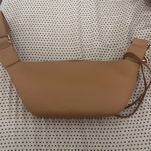 Rebecca Minkoff tan leather Fanny pack - Picture 2 of 6